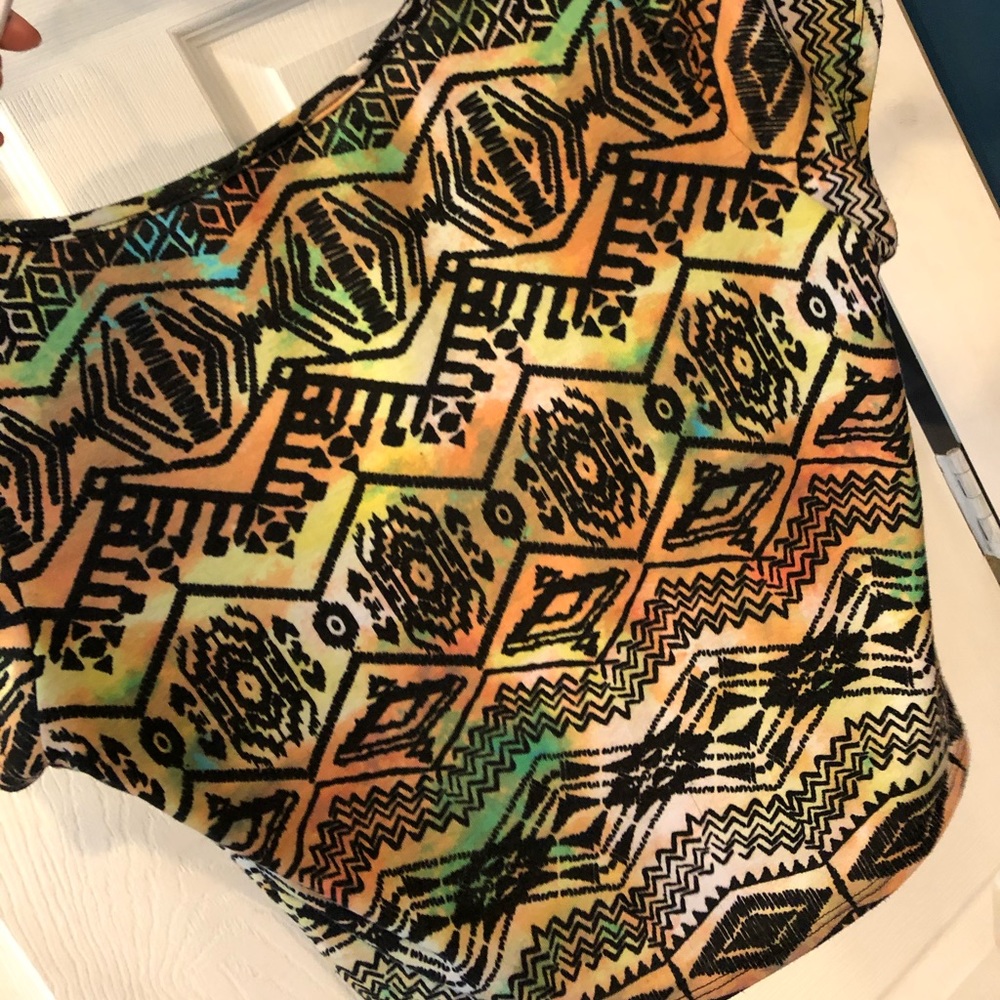 Colorful Crop Top - Picture 4 of 4